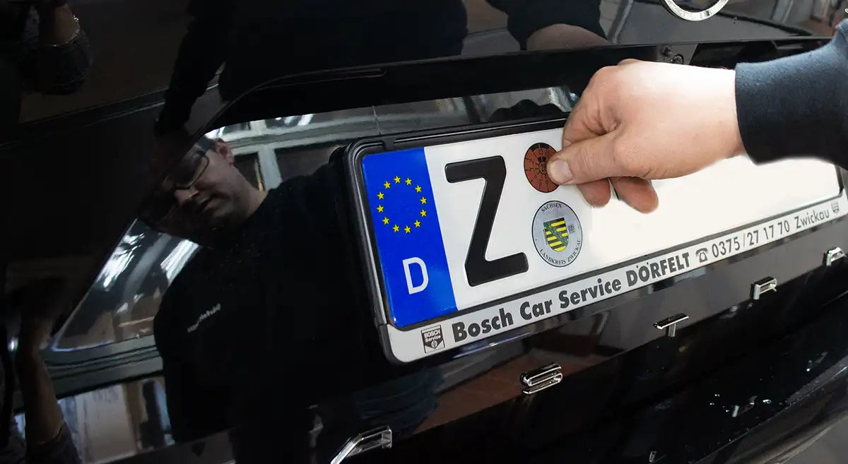 Headermobil_HU_AU Werkstatt in Zwickau HU AU TÜV Plakette in Zwickau bei Dörfelt
